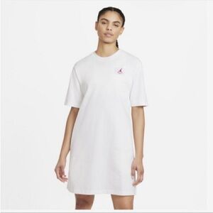 Air Jordan Women’s‎ Shirt Dress White Medium